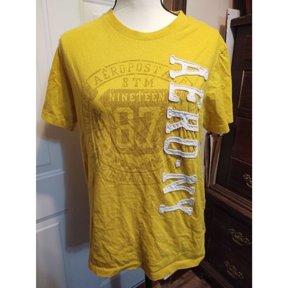 Abercrombie‎ & Finch Yellow Logo Tee Women's Size Medium - Picture 1 of 5